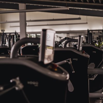 TATKRAFT Neuenhaus: Entdecke EGYM Workouts: Dein Weg zur Topform mit smarten, personalisierten Geräten. Erlebe den Unterschied!