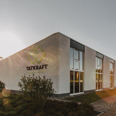 TATKRAFT Neuenhaus: Dein persönliches Fitnessstudio. Professionelle Betreuung, individuelles Training, Top-Ausstattung.