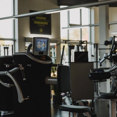 TATKRAFT Neuenhaus: Steigere Deine Power mit gezieltem Krafttraining! Optimiere jetzt Deine Fitness für spürbare Ergebnisse. Leg los!