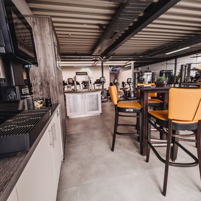 Tatkraft_Fitnessstudio_Neunhaus_Snacky